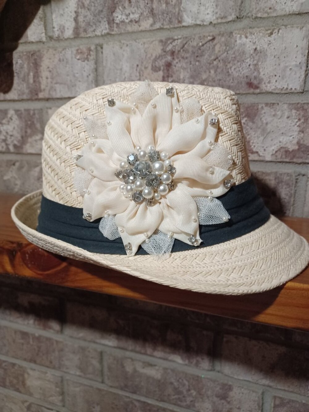 Vintage Women's Beige Fedora Hat Large Cream Lace Flower Rhinestones Pearls